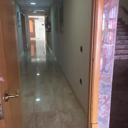 Hotell La Bodega La Almunia de Doña Godina