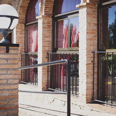 La Bodega 酒店 拉·阿尔穆尼亚·多纳·G