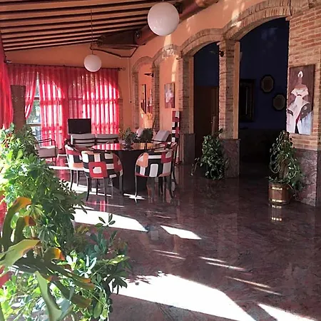 Hotell La Bodega La Almunia de Doña Godina