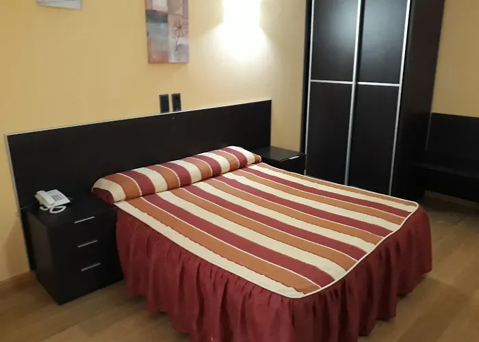 Hotell La Bodega La Almunia de Doña Godina