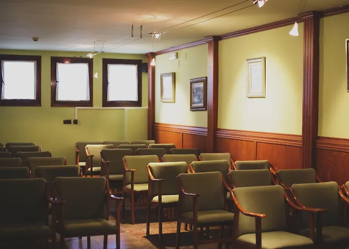 Hotell La Bodega La Almunia de Doña Godina