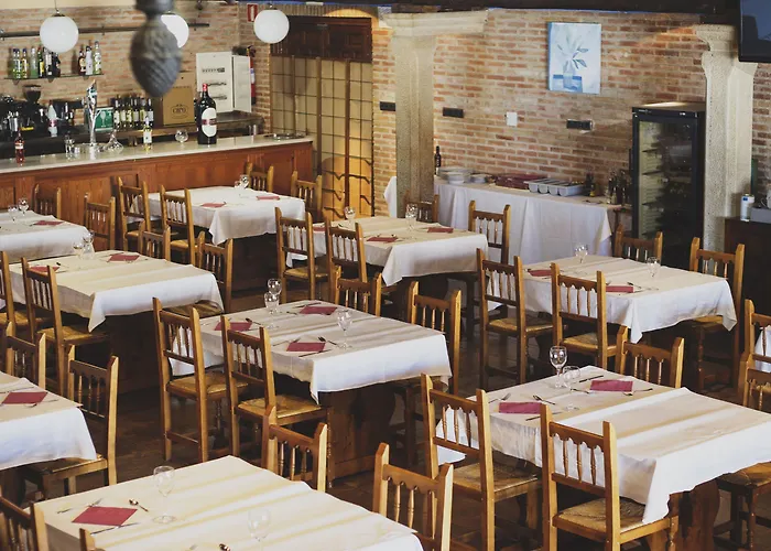 La Bodega فندق La Almunia de Doña Godina