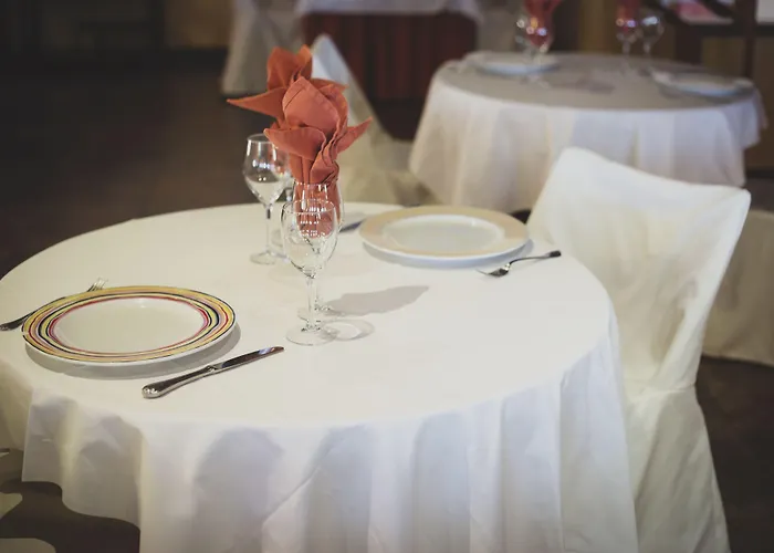 Hotell La Bodega La Almunia de Doña Godina